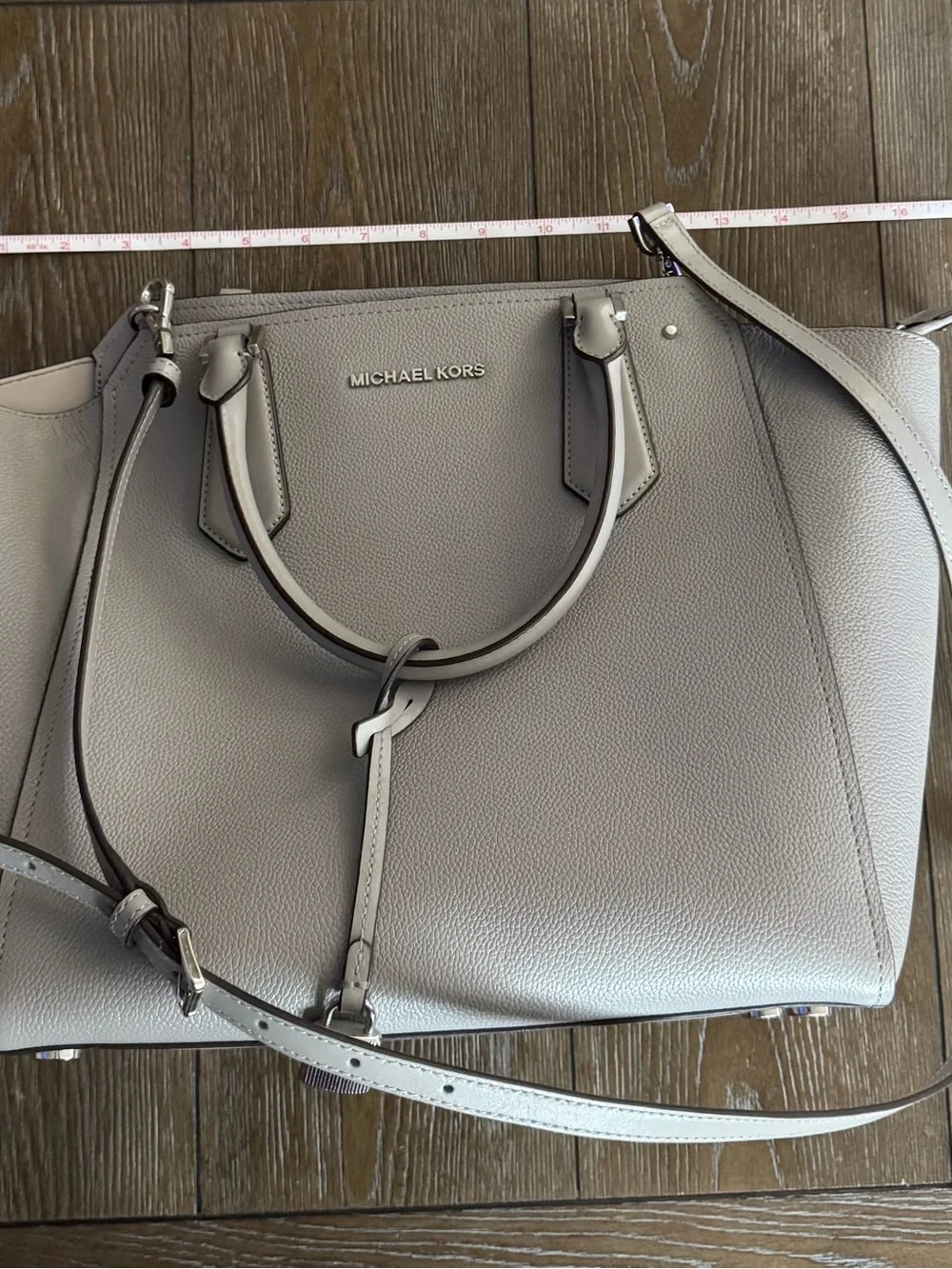MICHAEL KORS Light Gray Pebbled Leather Satchel